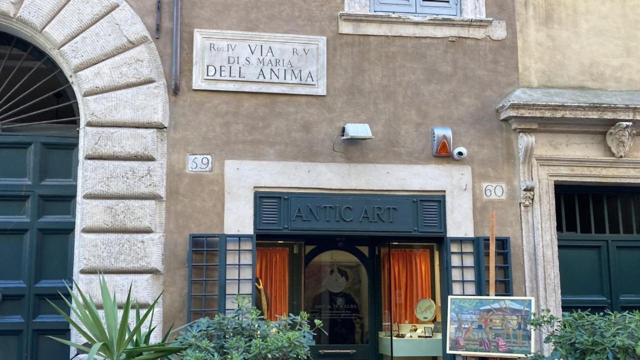 In The Rome'S Soul Close To Navona Square Luaran gambar
